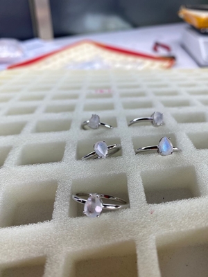 Birne schnitt köstlichen Moonstone-Ring, 14K Rose Gold Simple Moonstone Ring