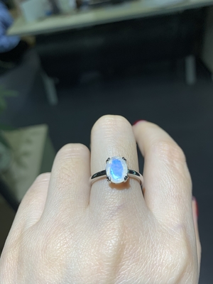 Oval des Weißgold-14K schnitt Ringe Moonstone-Verpflichtungs-Frauen-Jahrestags-Ring Withs CZ