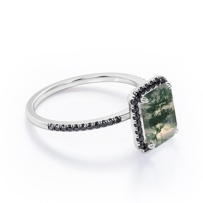 Halo-ähnlicher Emerald Cut Moss Green-Achat mit Labor geschaffener Verpflichtung Ring With Pave Accents