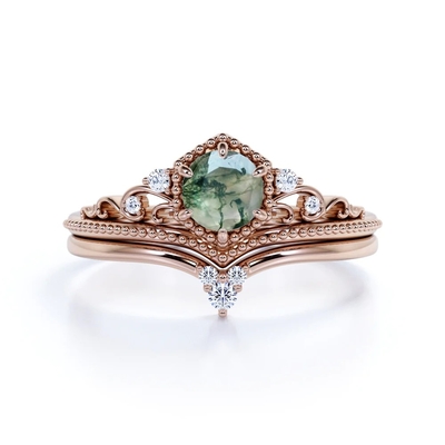 Mit Filigran geschmücktes Karat Chevron-Tiara 0,6 Rundschnitt Moss Green Agate und CZ-Hochzeit Ring Set in Rose Gold