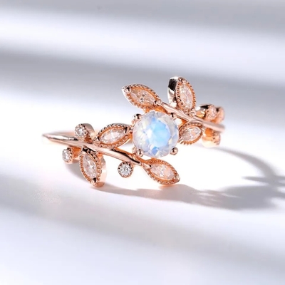 Hohe Qualität 925 Sterling Silver Natural Stone Jewelry facettierte Regenbogen-Moonstone-Blatt-Ring