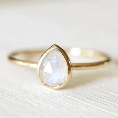 Gold silberner Ring Natural Gemstone Jewelry des Birnen-Moonstone-Verlobungsrings 18k