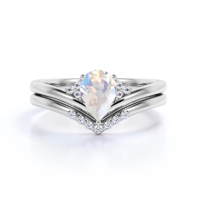Natürliche Birne des Golds925 formen CZ-Regenbogen Moonstone Ring Boho Wedding Set