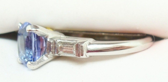 Oval des Weißgold-14k echter natürlicher Tanzanite-Ring mit CZ