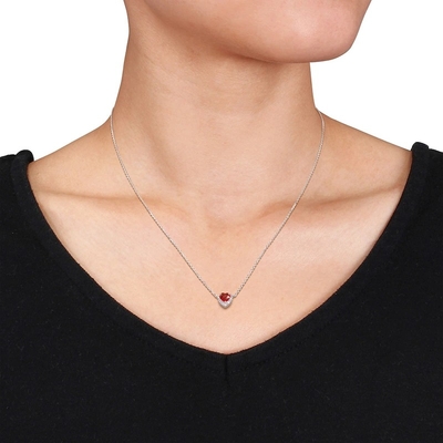 Natürlicher Garnet Ruby Necklace 1/15 ct TW CZ 14K zwei Tone Gold