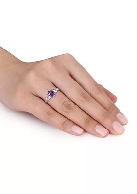 Ovaler geschnittener Amethyst und geschaffener weißer Ring des Saphir-3-Stone in Sterling Silver