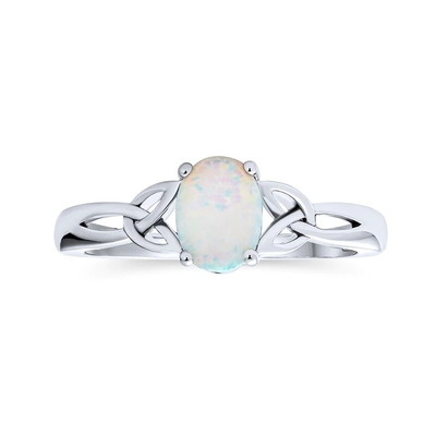 Ovaler Labor-geschaffener Opal Celtic Love Knot Side-Akzent-Ring in Sterling Silver