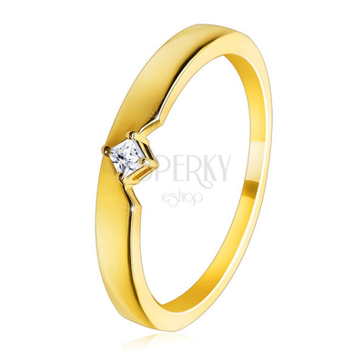 Ring des Gold9k - mit einem herausgeschnittenen und hervorstehenden quadratischen Zircon stellen Sie in einen Vier-Punkt-Berg ein