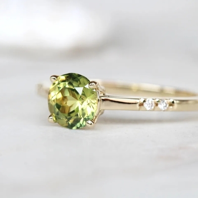 Empfindlicher köstlicher Frauen-Schmuck CZ betont rundes grünes überzogenen Verpflichtungs-Freundschaftsring des Saphir-S925 Gold