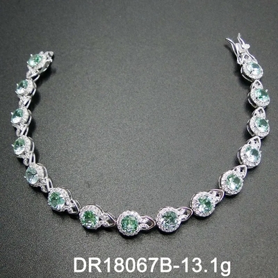 925 Sterling Silver Elegant Women Bracelet pflastern die Einstellung des grünen Spinell-Armbandes