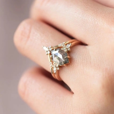 Schnitt silbernes Hexagon 925 Salz-und Pfeffer-Diamond Moissanite Ring Curved Matching-Frauen Ring Sets