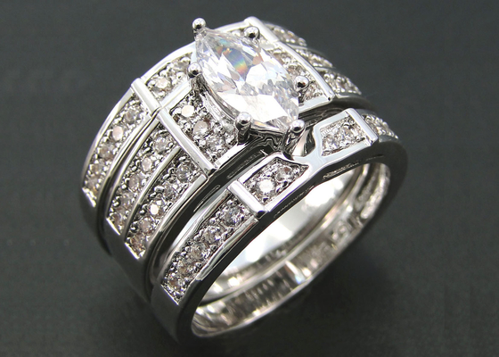 Verpflichtungs-Ehering 10K 14K Gold, Diamantring ODM 0.68ct 56pcs natürliches