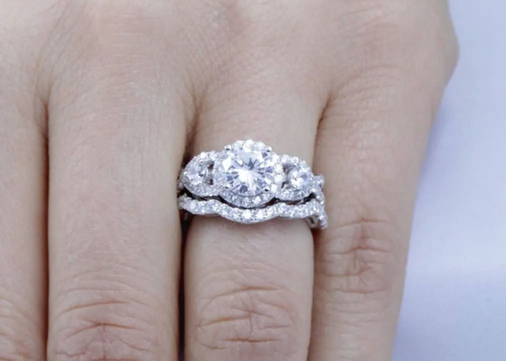 Soem-ODM natürlicher Diamond Wedding Rings, Maß der Halo-Art-Freundschaftsring-6.5mm