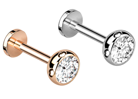 Sterile Goldkörperpiercing-Schmuck-Ohrringe schrauben Art-Durchmesser 3×3mm