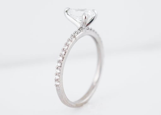 Birne Weißgold-schnitt wirkliche Diamond Jewellery Rings 1.33ct PS 6×8mm für Verpflichtung