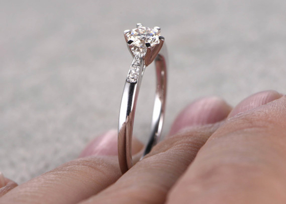 5mm Moissanite wirkliches Diamond Jewellery Ring Weißgold materielles ODM für tägliche Abnutzung