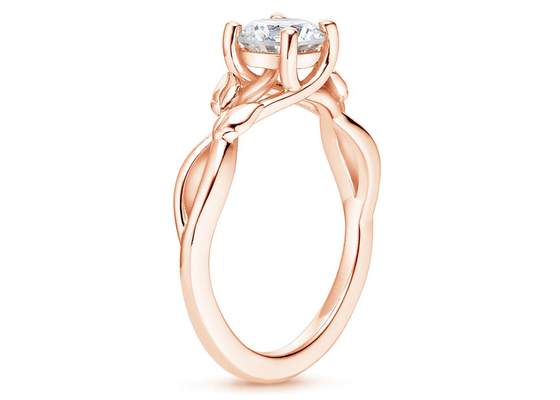 Soem-Herz formen Moissanite-Ring, 5.5mm 9k Rose Gold Ring 0,6 Karat